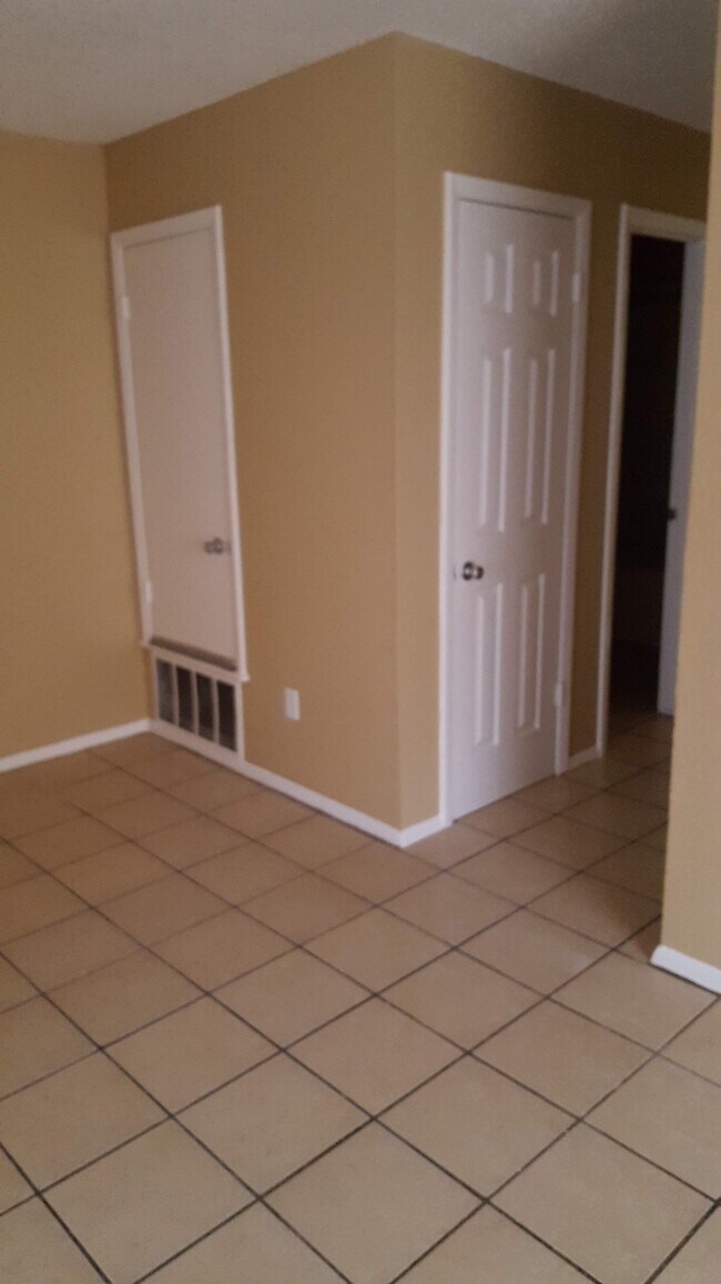 Living Room and Hall - 902-B Bret Ln