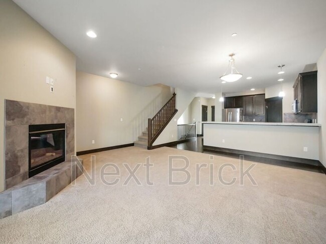 Photo - 3911 NE 3rd Pl