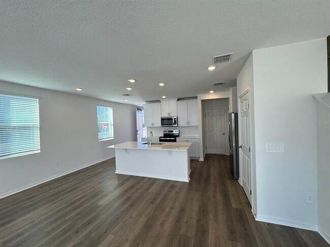 Photo - 4552 Burrowing Owl Lp