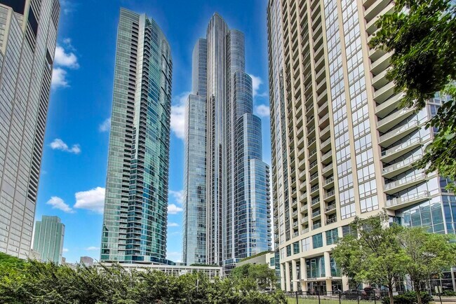 Photo - 1211 S Prairie Ave Unit 3906
