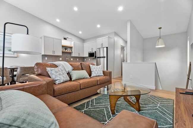 Photo - 2517 Vallette St