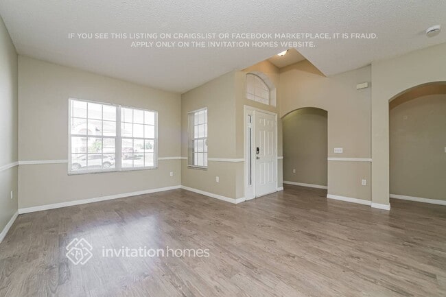 Photo - 467 Tamarind Parke Ln