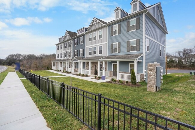 Photo - 466 Blair Rd