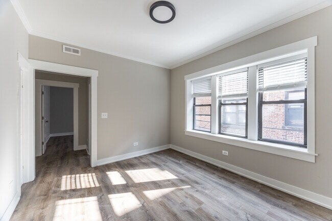 Photo - 6513 N Newgard Ave Unidad 1B