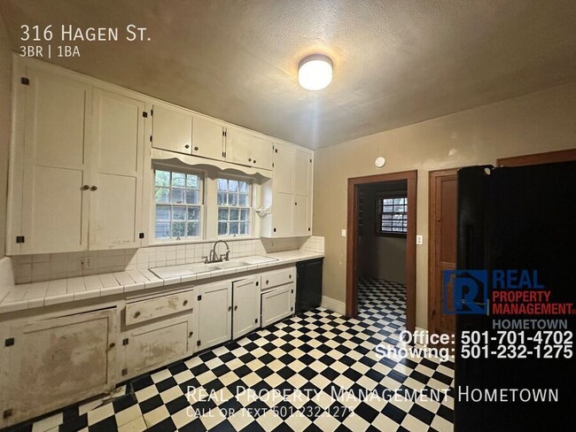 Photo - 316 Hagen St