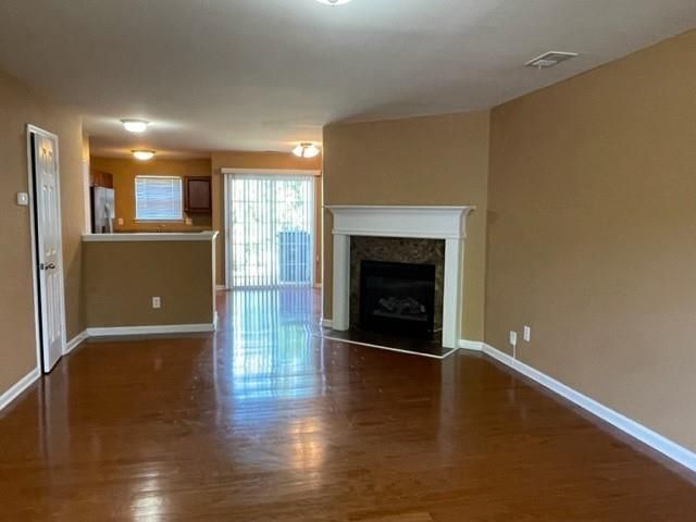 Photo - 708 Crestwell Cir