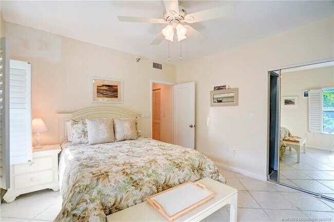 Photo - 184 NE Edgewater Dr Unidad 1001