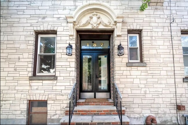 Photo - 187 Hopkins Ave Unit 4