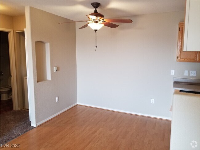 Building Photo - 4730 E Craig Rd Unit 2048 Rental