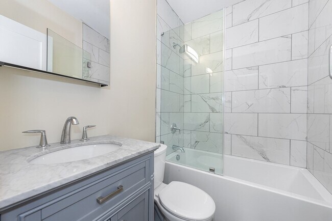 Photo - 62-64 Bradbury Ave Unit 2