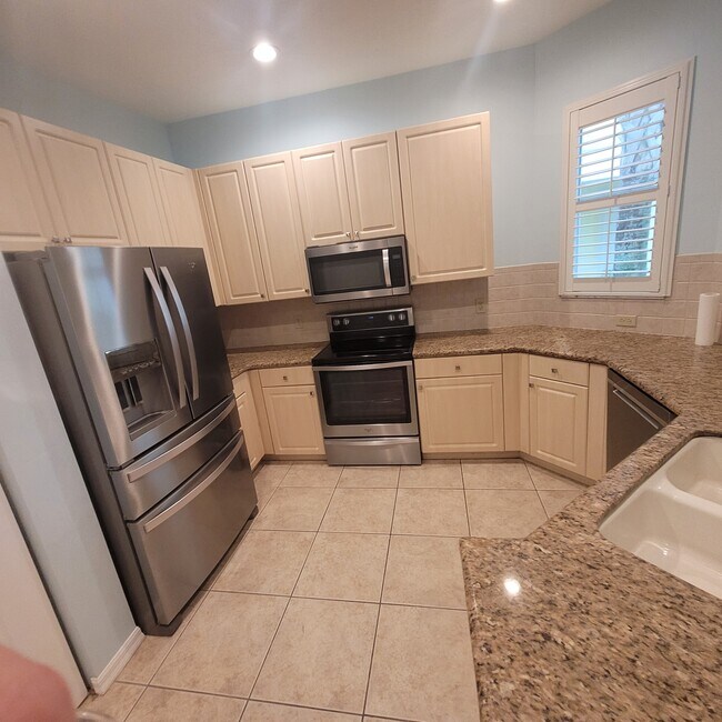 Photo - 1701 Mariner Bay Blvd