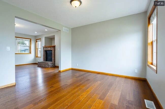 Photo - Gretna Gem: 4 Bedroom Home with Room to Grow