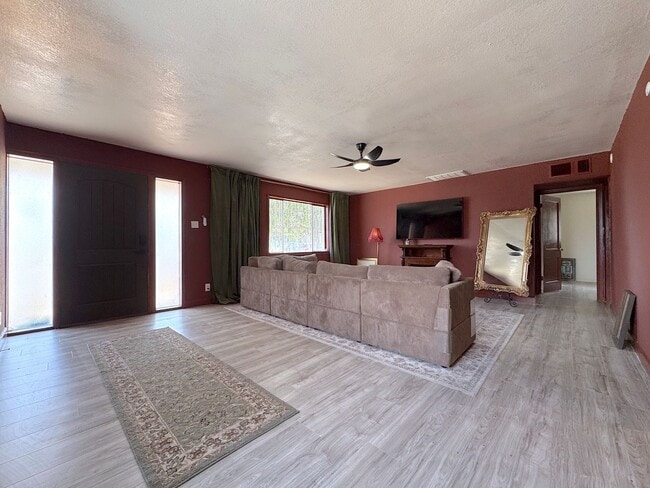 3341 Taylor