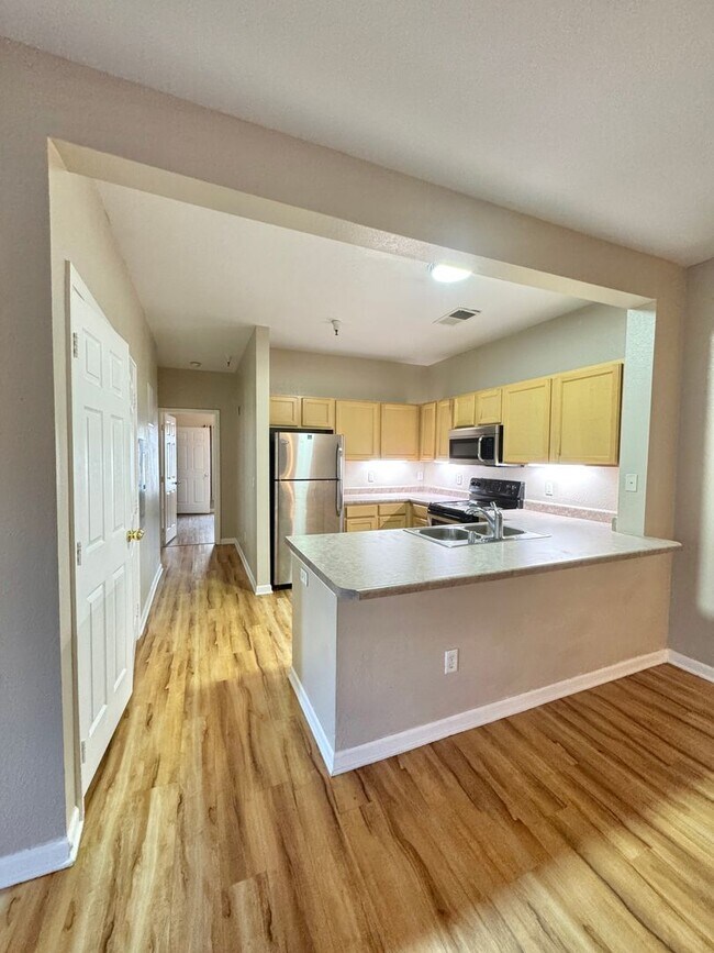 Photo - 4 Bedroom, 4 Bath Condo Unit 421