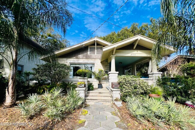 Building Photo - 2745 Downing St