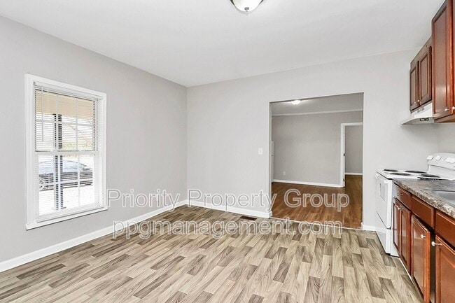 Photo - 818 Frederick St