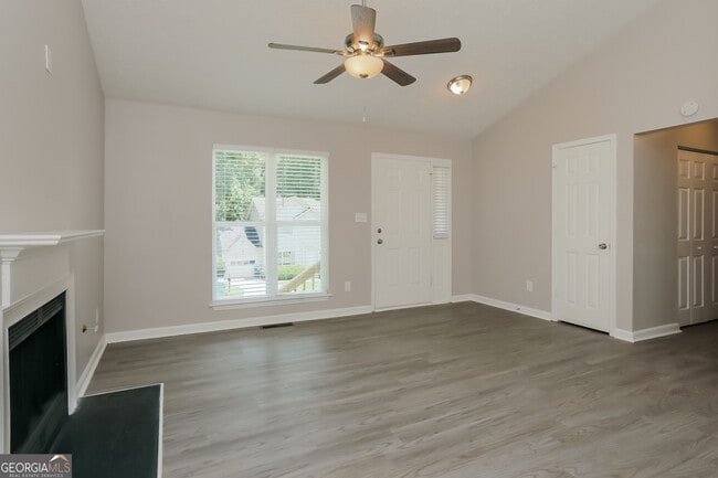 Photo - 2983 Rapids Dr