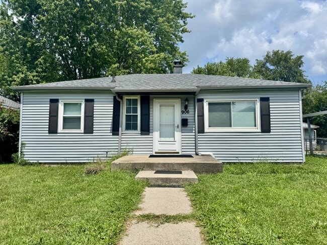 Building Photo - 906 E Elm St Rental