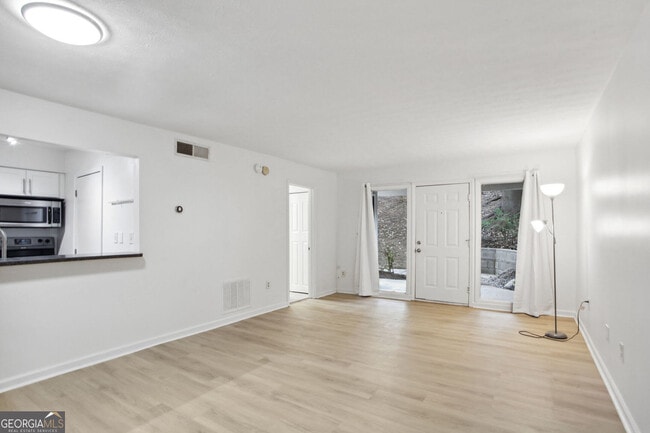 Photo - 1150 Collier Rd NW Unit K19