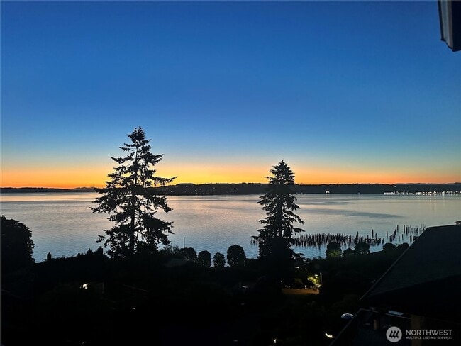 Building Photo - 3020 N 33rd St