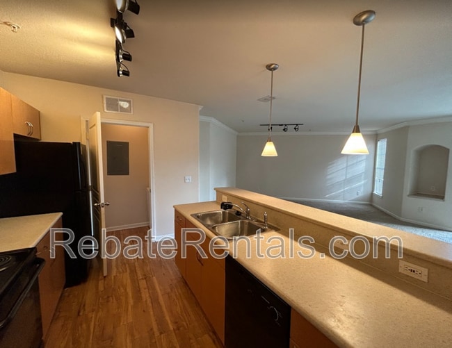 Photo - 8290 Gate Pkwy W Unit #149