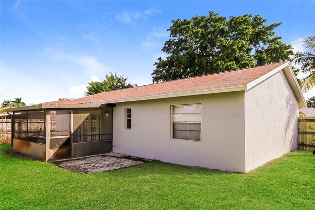 Building Photo - 1105 Sonata Way Rental