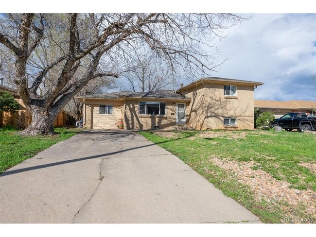 Building Photo - 4205 Moorhead Ave Rental