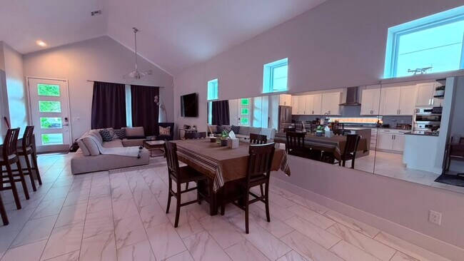 Photo - 12858 Salk Way
