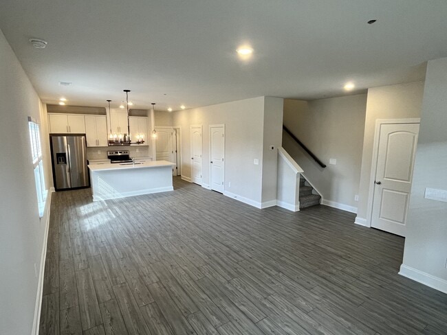 Photo - 204 Douglas Bend Rd