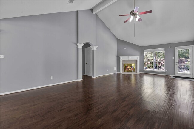 Photo - 27186 Kings Manor Dr S