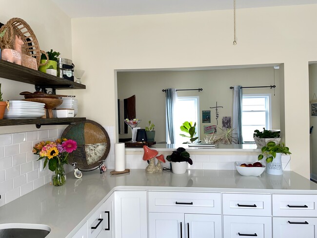 Photo - 203 Moreau St Unit B