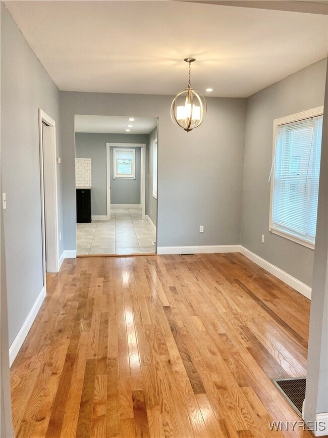 Photo - 143 Cottage St