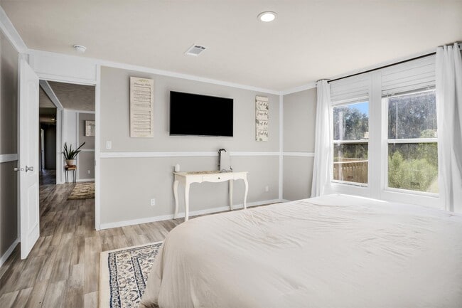 Photo - 595 County Rd 2218