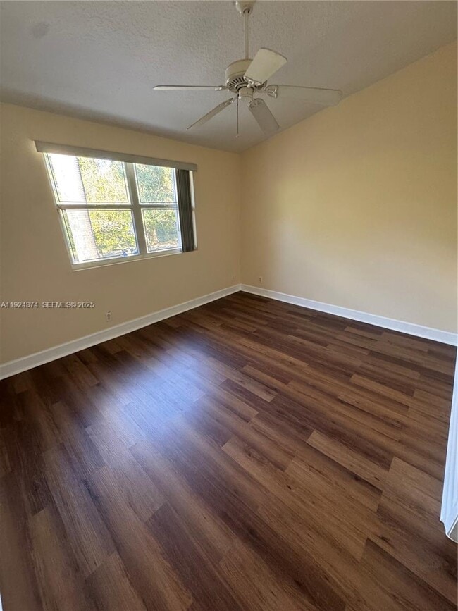 Photo - 11614 NW 37th St