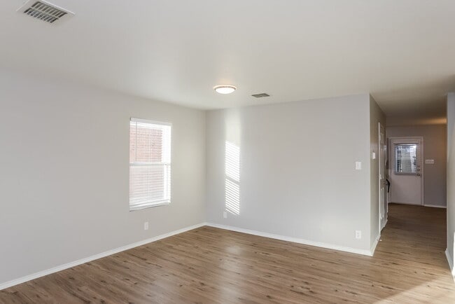 Photo - 10923 Rindle Ranch