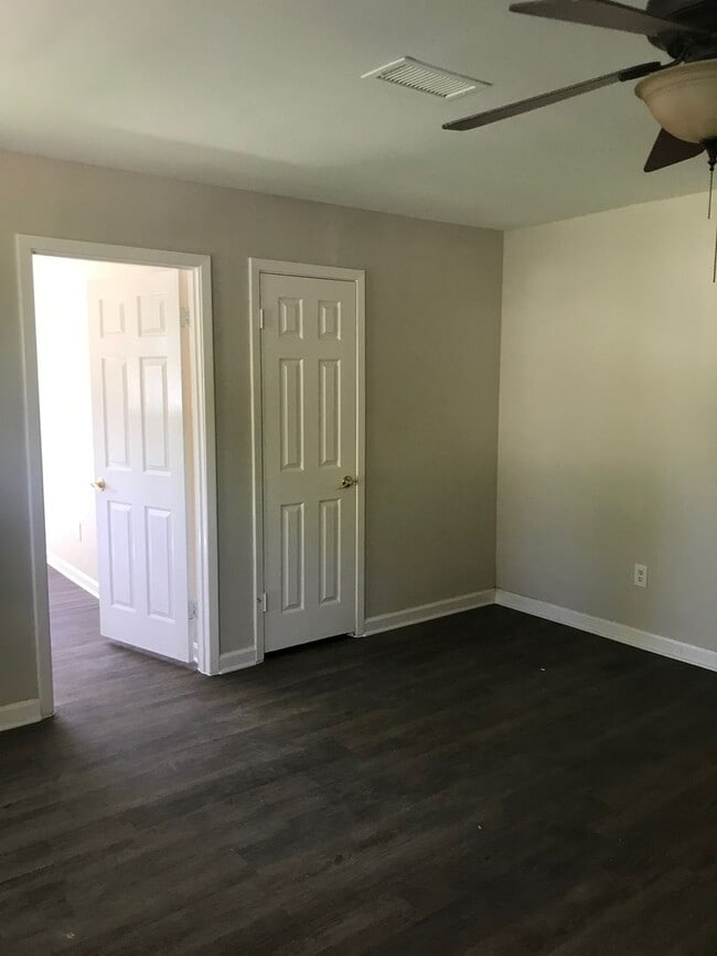 Photo - 3 Bedroom / 2 Bath