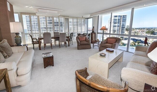 Building Photo - 1750 Avenida Del Mundo Unit 804 Rental