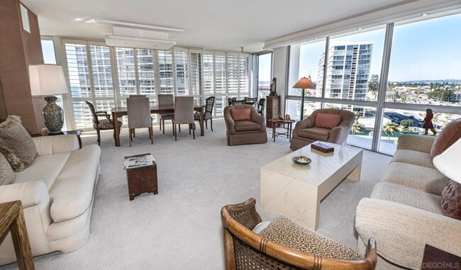Building Photo - 1750 Avenida Del Mundo Unit 804 Rental