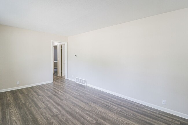 Photo - 3009 S Glenn Ave