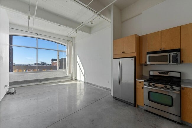 Photo - 700 N Washington Ave