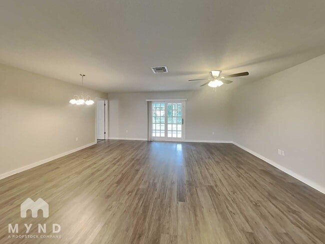 Photo - 8610 Sagewood Dr