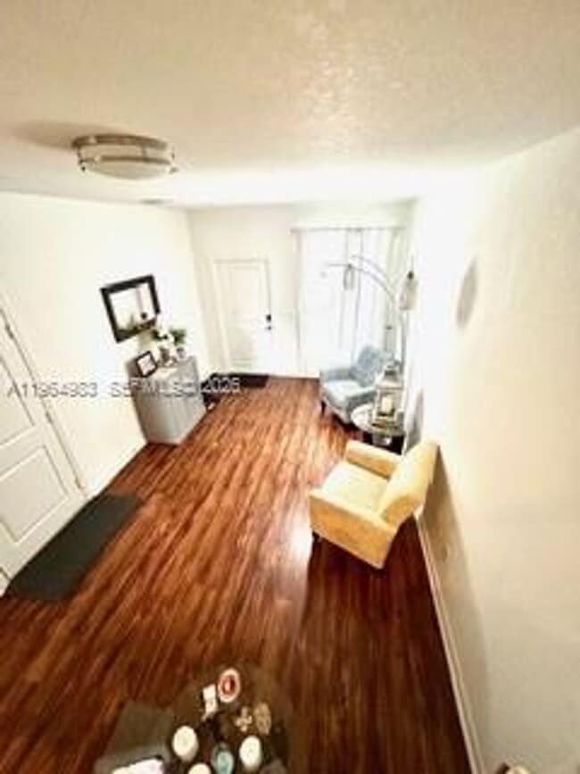 Photo - 15927 SW 2nd Dr