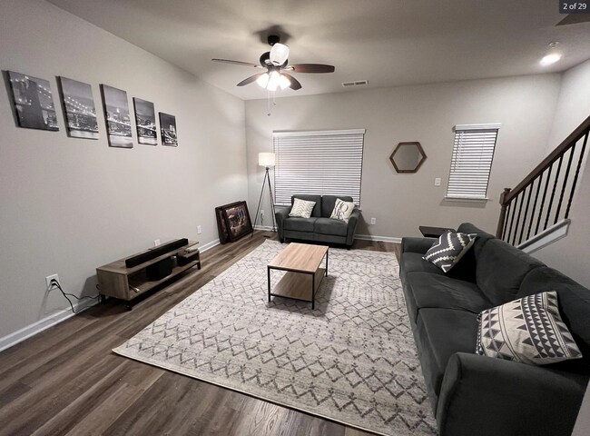 Photo - 1057 Bayrose Cir