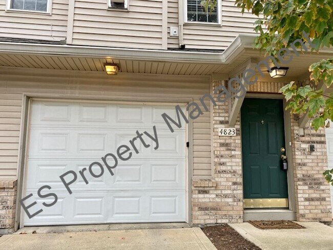 Photo - Large 2 Bedroom Town home in Pike Township