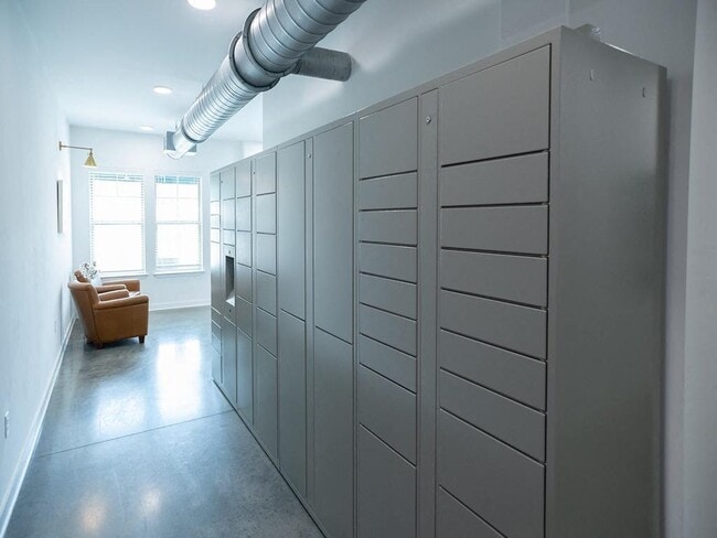 Photo - Lakeland Town Square