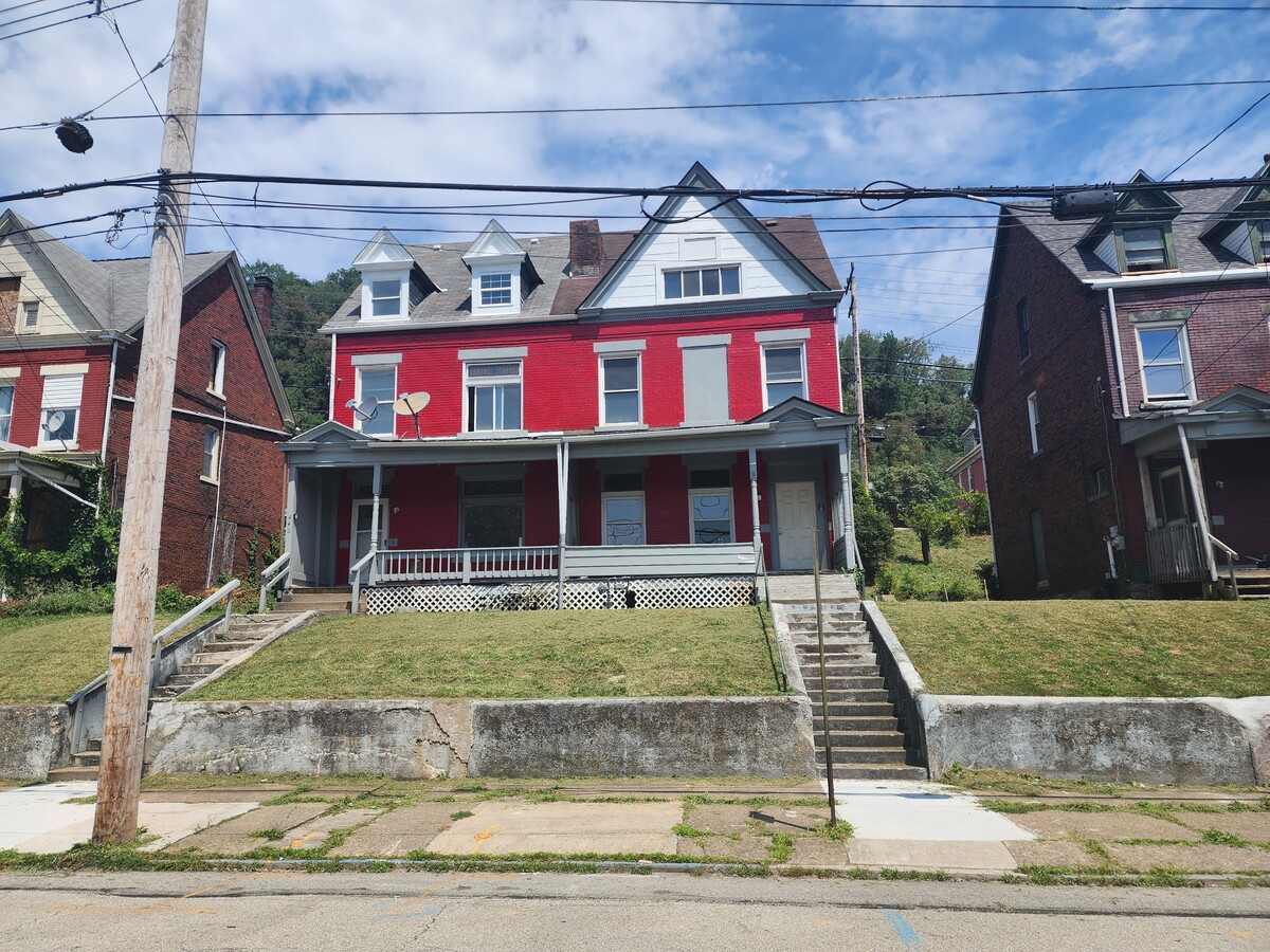 Photo - 444 Airbrake Ave Casa
