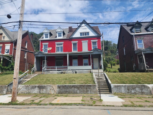 Building Photo - 444 Airbrake Ave Rental