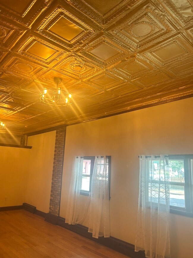 Building Photo - 2079 S 28th St Unit 1