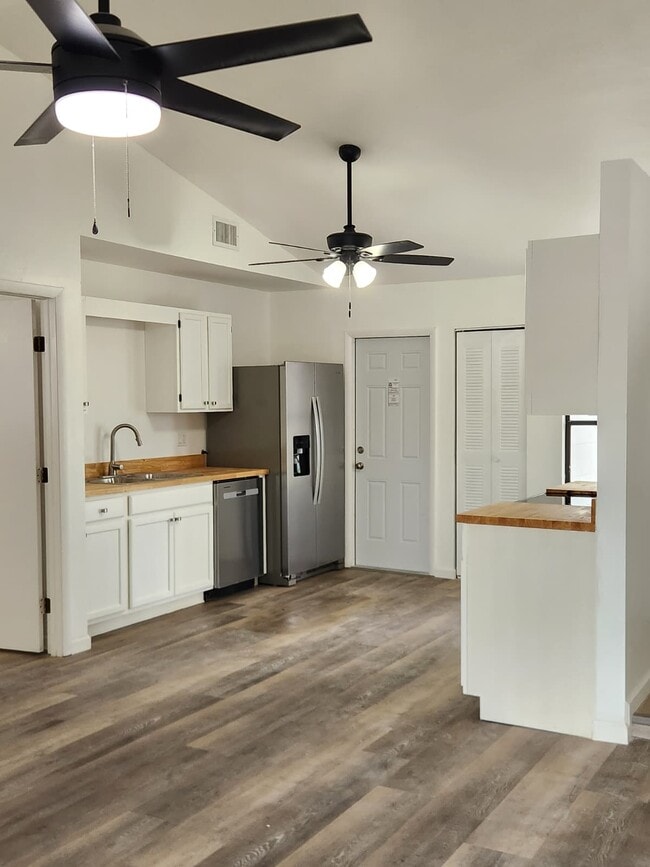 1814 NW 20th Ter