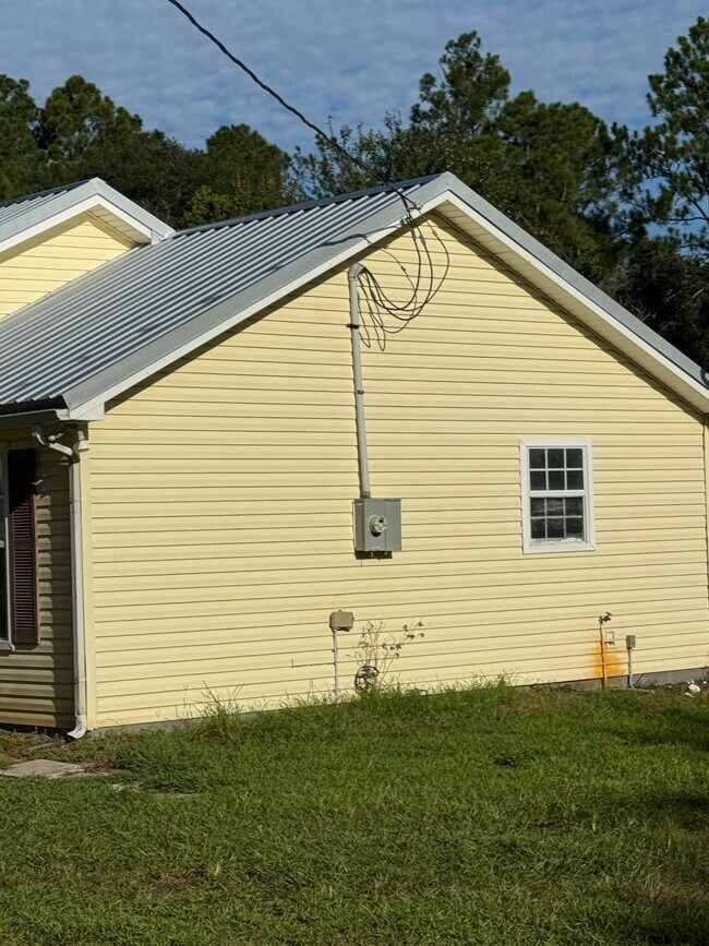 Photo - 24899 Crawford Rd